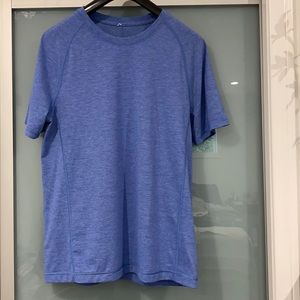 Lululemon shirt sleeve T-shirt men’s size L